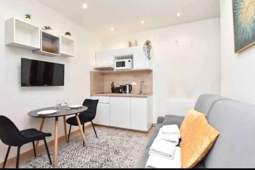 Studio Special Jo - Pigalle - Montmartre - Republique - 2 Pers Apartment Париж Екстериор снимка